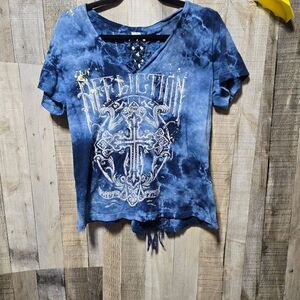 Affliction Women's MADRIGAL Split Neck Cross Embellished Blue Short Sleeve Tee